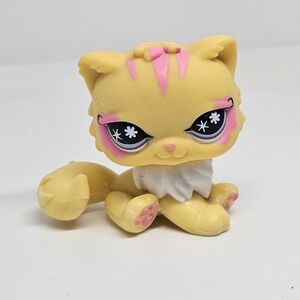Hasbro Littlest Pet Shop 878 Persian Cat Yellow Pink Snowflake Eyes 2007 LPS